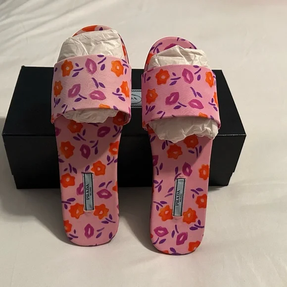 🛍️🛍️ HOST PICK 🎁 💯 Authentic PRADA Pink and Purple Women's slides/Sandals - Picture 11 of 12